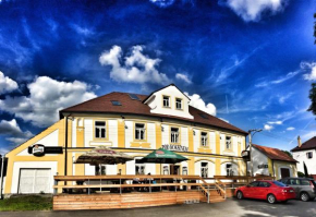 Hotel Pod Kokšínem, Spalene Porici